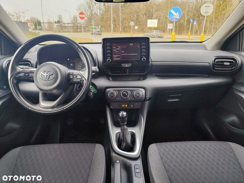 Toyota Yaris - 13