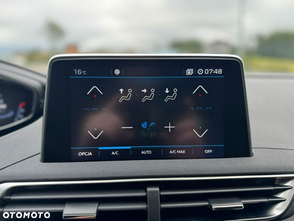 Peugeot 5008 - 31