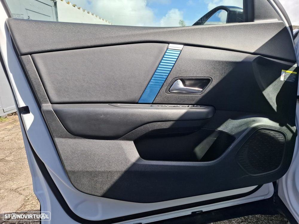 Citroën e-C4 50 kWh Feel - 37