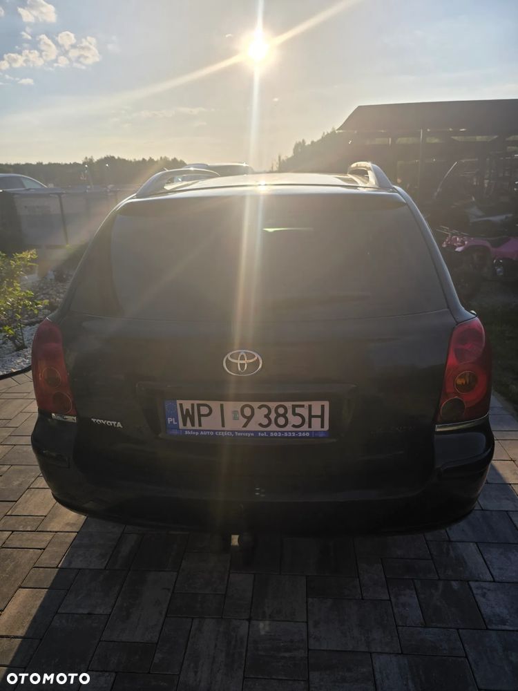 Toyota Avensis 1.8 VVT-i Combi - 5
