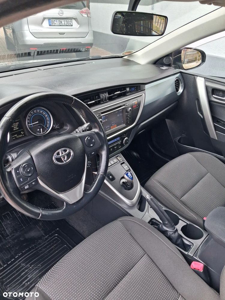 Toyota Auris - 14