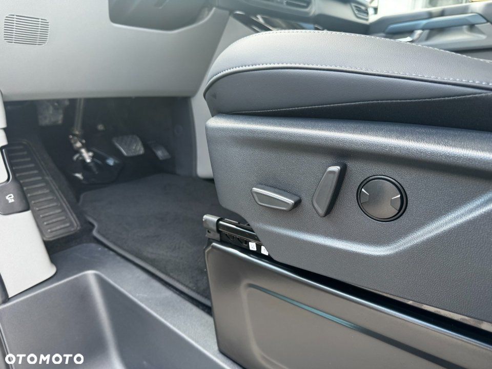 Ford Tourneo Custom - 17