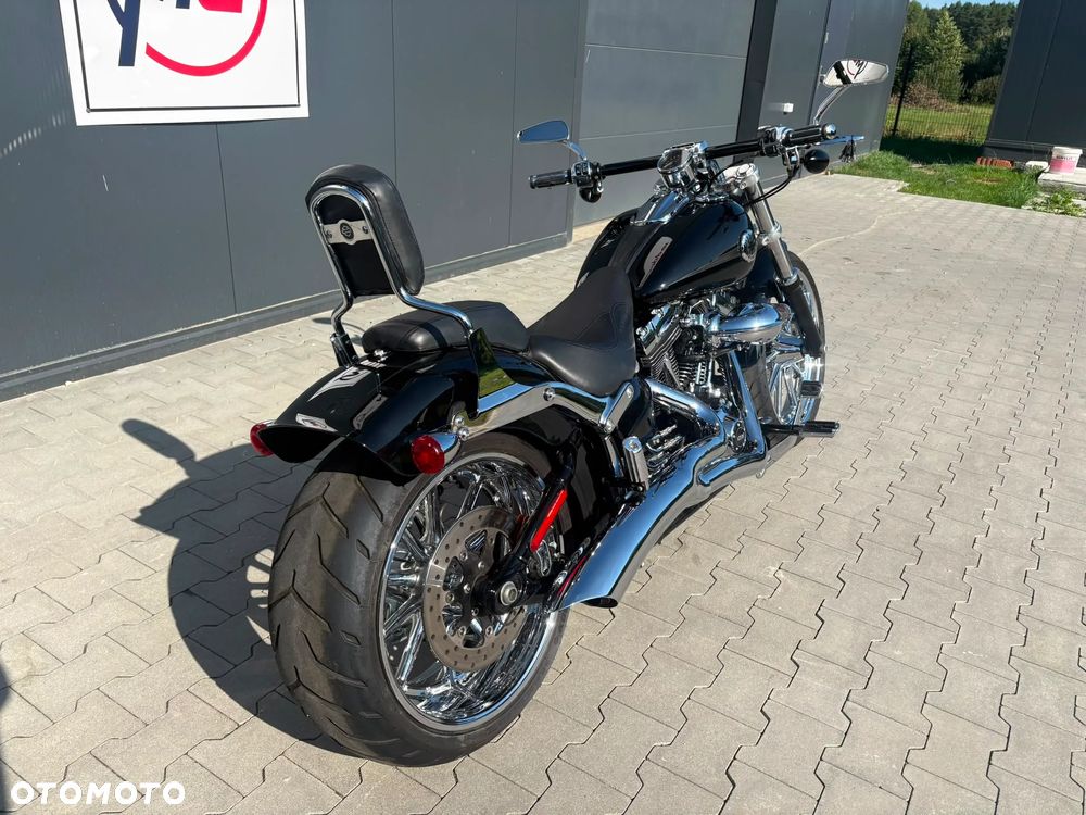 Harley-Davidson FXSB Breakout - 3