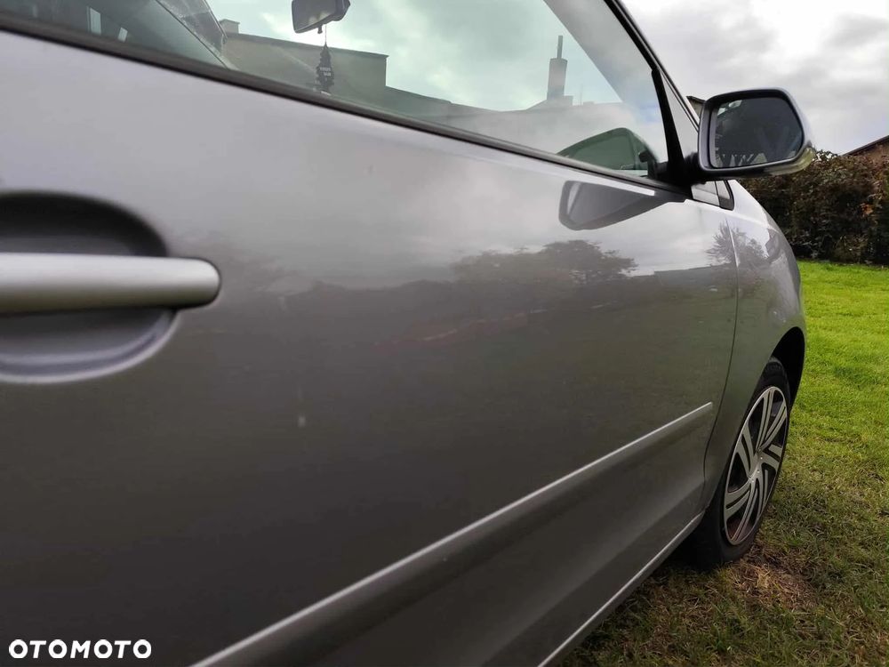 Volkswagen Polo - 14