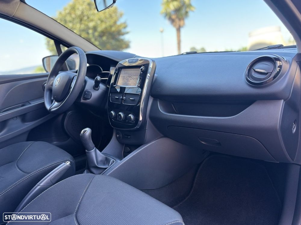 Renault Clio 1.5 dCi Dynamique S - 14