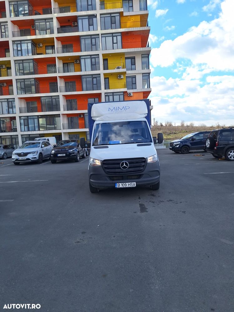 Mercedes-Benz Sprinter - 2