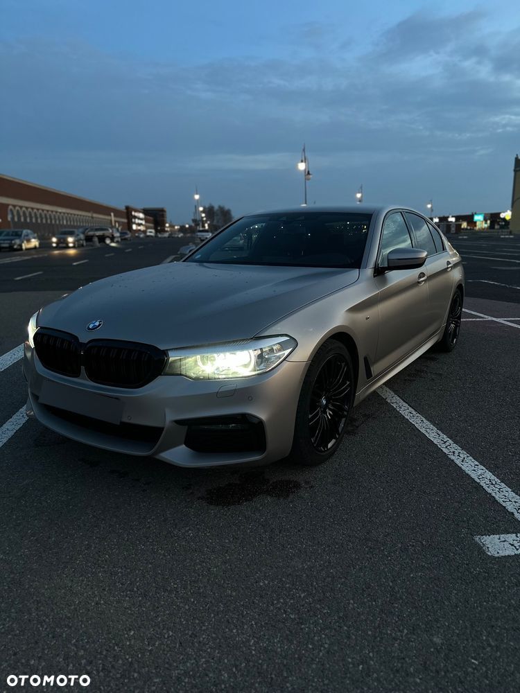 BMW Seria 5 520d M Sport - 1