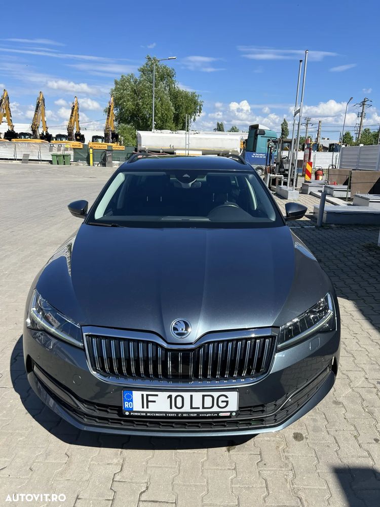 Skoda Superb 2.0 TDI DSG Ambition - 1