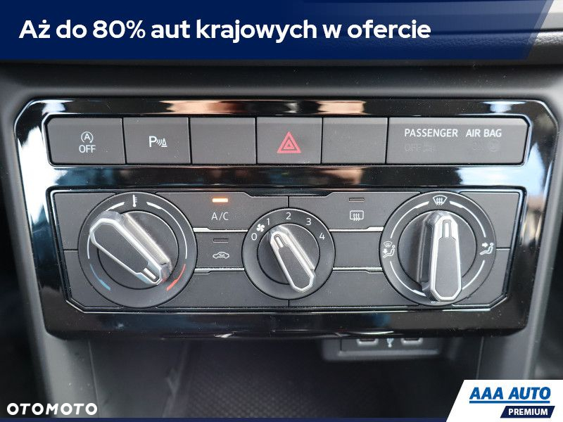 Volkswagen T-Cross - 13