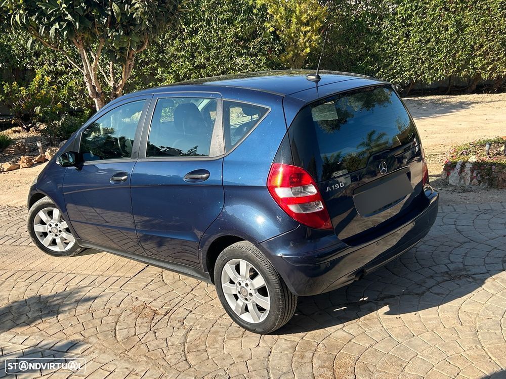 Mercedes-Benz A 150 Classic Automatic - 16