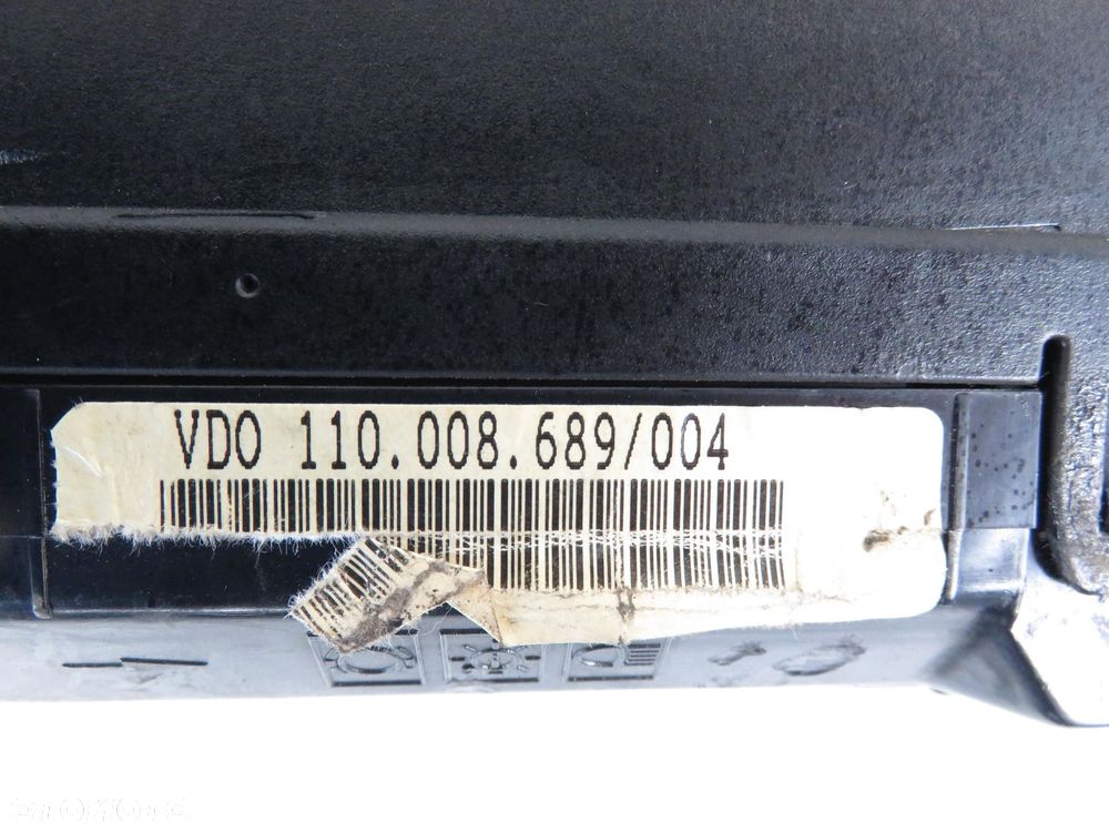 LICZNIK MERCEDES W210 E 200 Kompressor 2105403948 110008689004 - 2