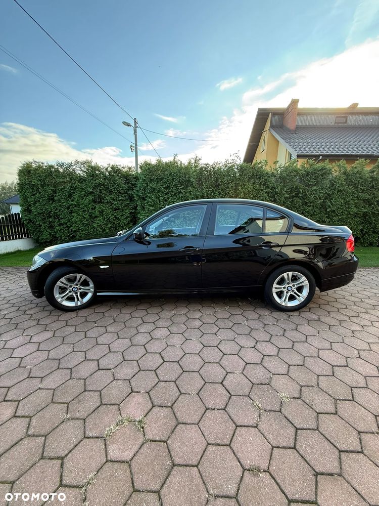 BMW Seria 3 318i - 6