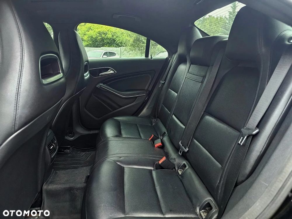 Mercedes-Benz CLA 250 4-Matic - 34