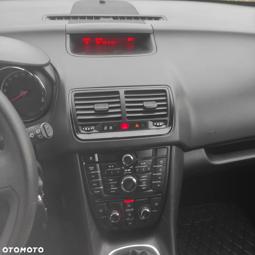 Opel Meriva - 10