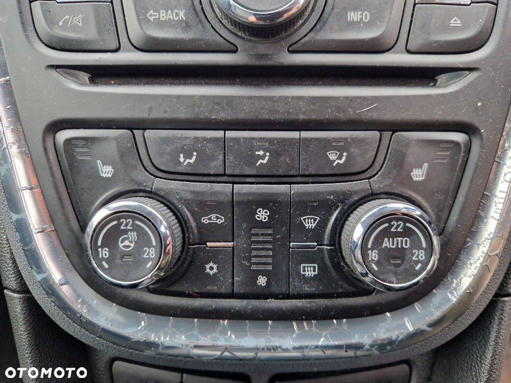 OPEL MOKKA PANEL KLIMATYZACJI KLIMATRONIK GRZANE FOTELE KIEROWNICA - 1