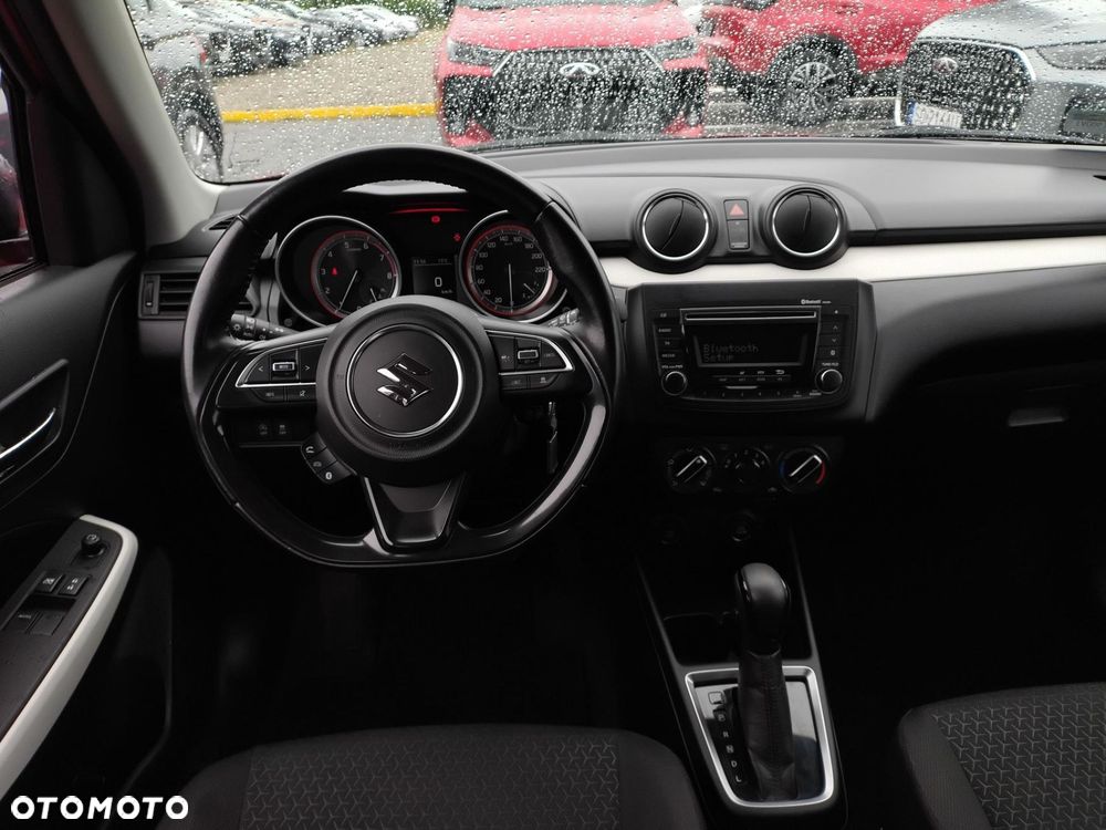 Suzuki Swift 1.2 Dualjet SHVS Premium CVT - 26
