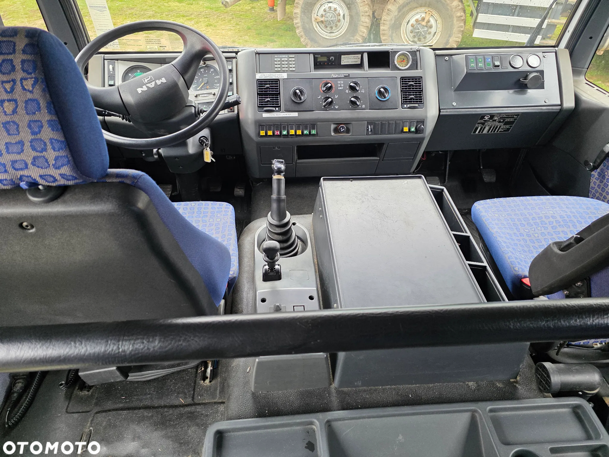 MAN LE 220 - 4