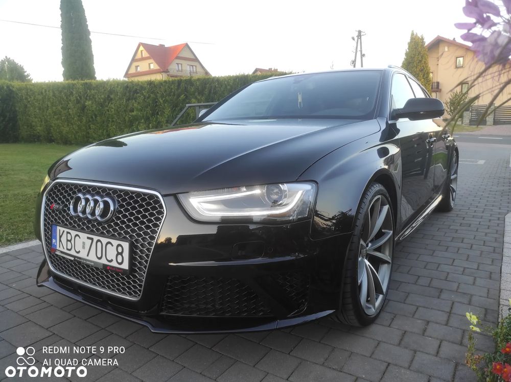 Audi RS4 Limousine - 12