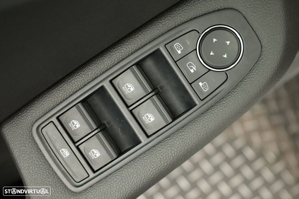 Renault Clio 1.0 TCe Evolution Bi-Fuel - 21