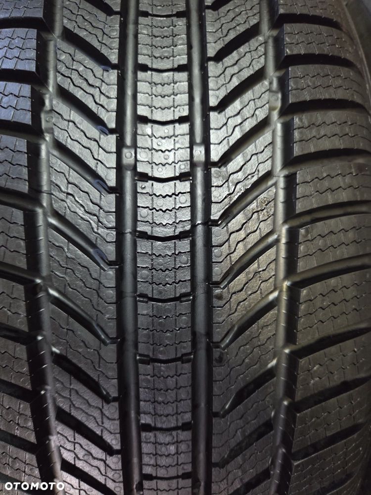 opony używane 225/55R18 Continental  Wintercontact TS 870P - 2