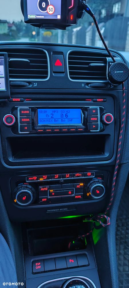 Volkswagen Golf 1.6 TDI DPF Highline - 7