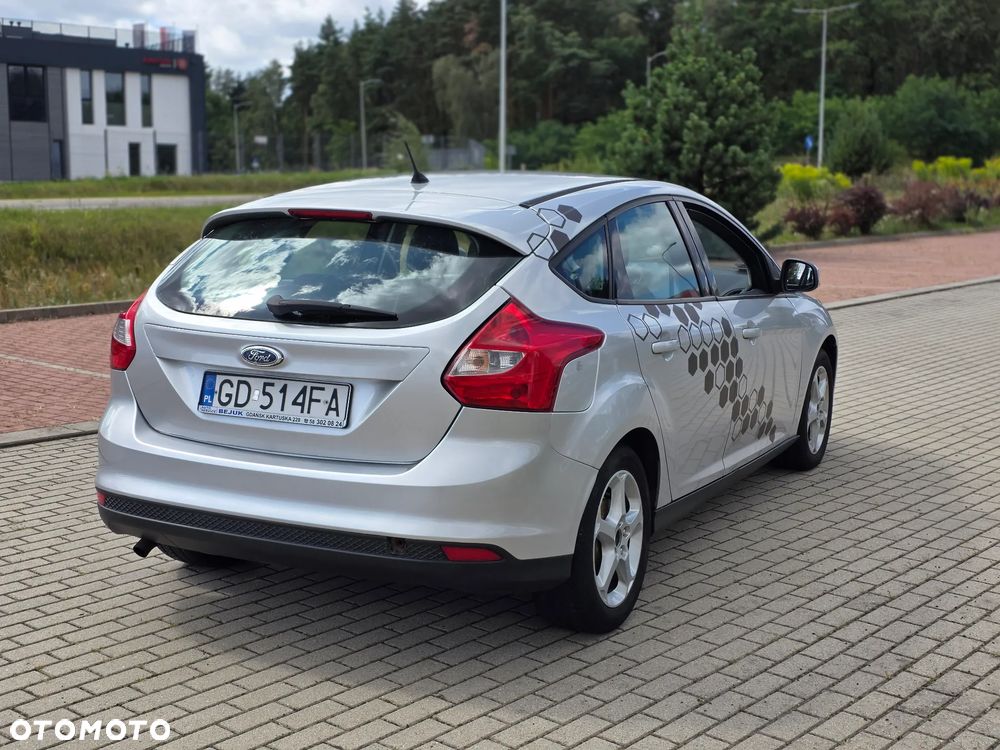 Ford Focus 1.6 Ambiente - 8