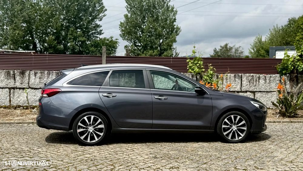 Hyundai i30 SW - 29