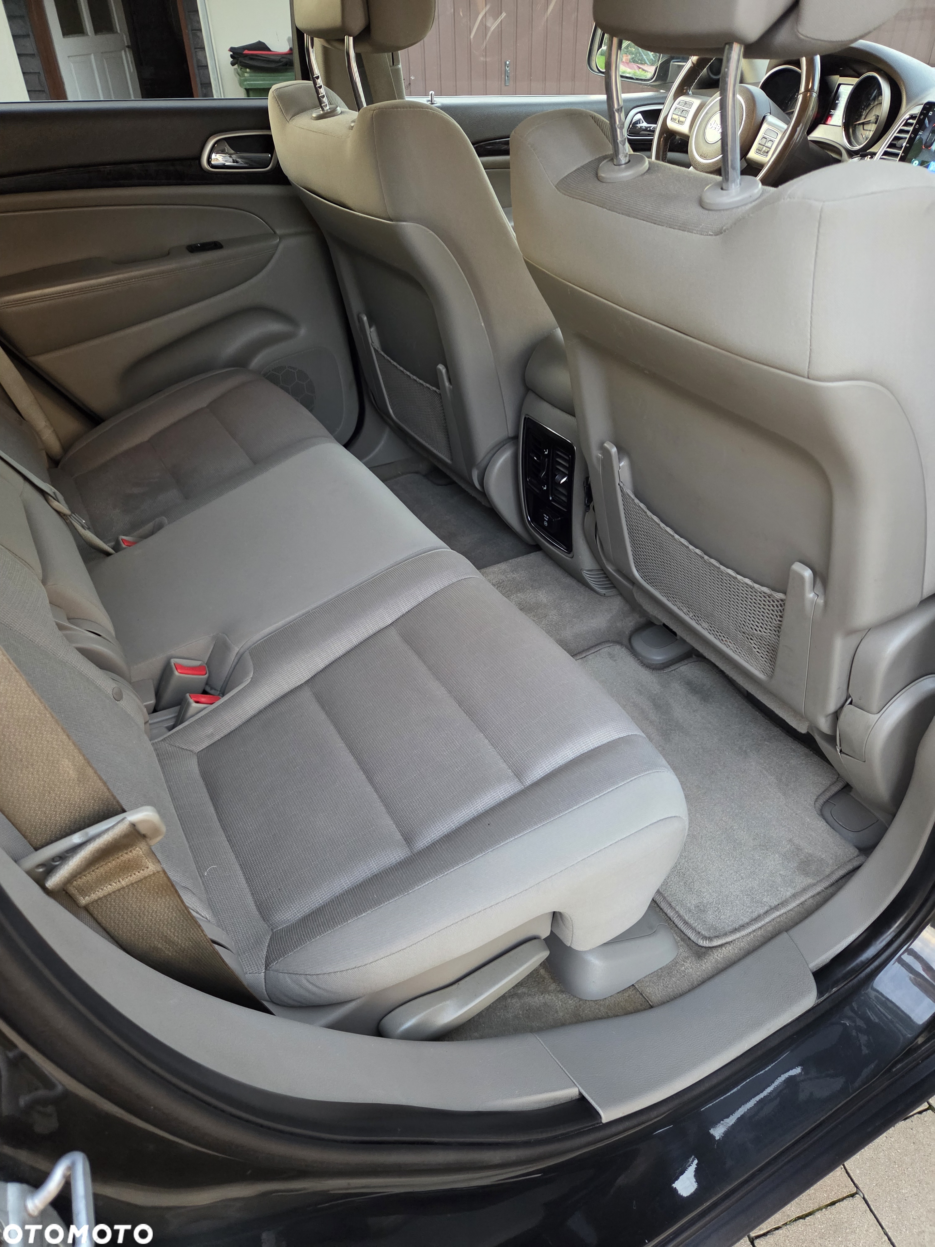 Jeep Grand Cherokee - 8