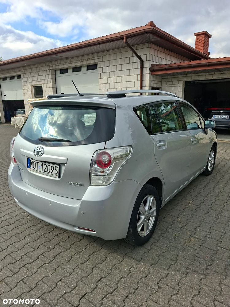 Toyota Verso 2.0 D-4D Sol 7os - 2