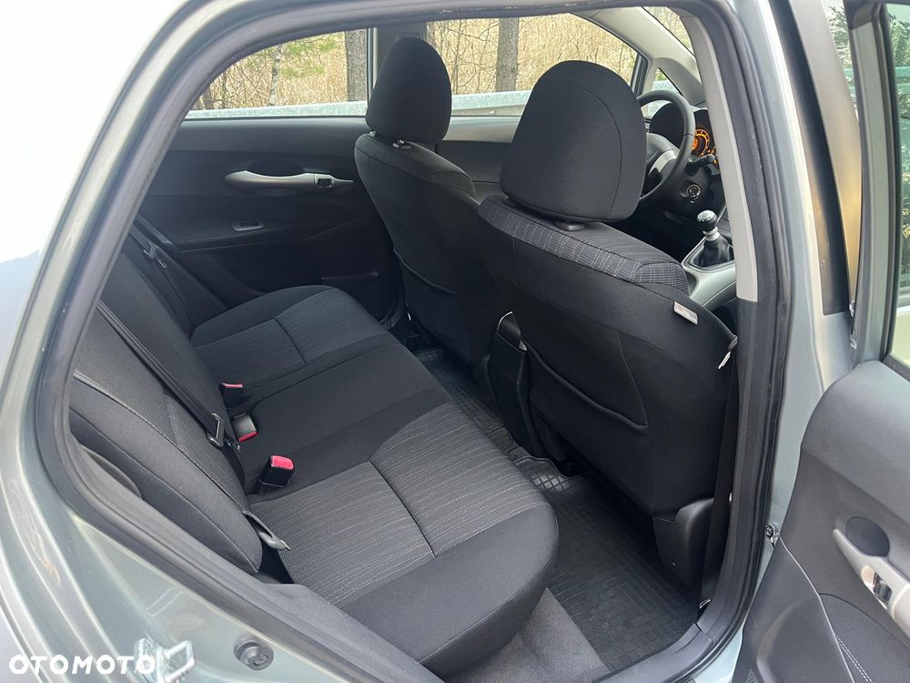 Toyota Auris 1.6 Executive - 11
