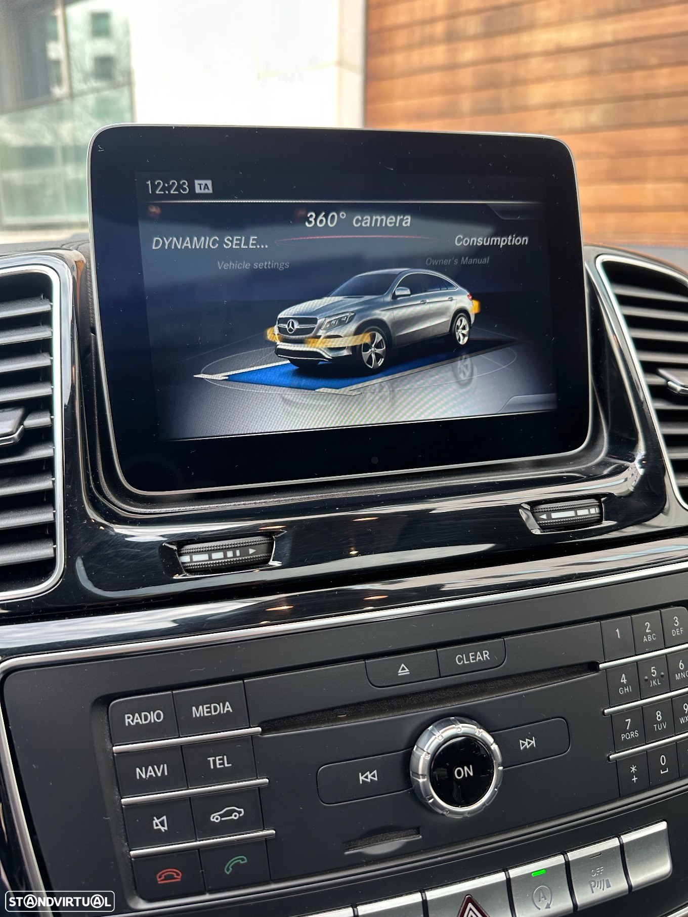 Mercedes-Benz GLE 350 d 4Matic - 30