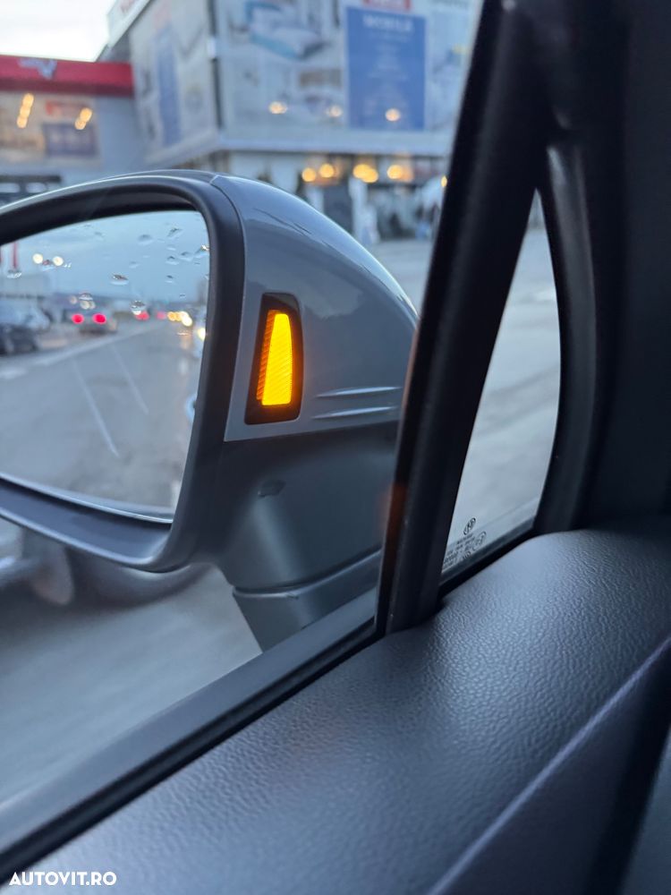 Volkswagen Tiguan 2.0 TDI SCR DSG R-Line - 38