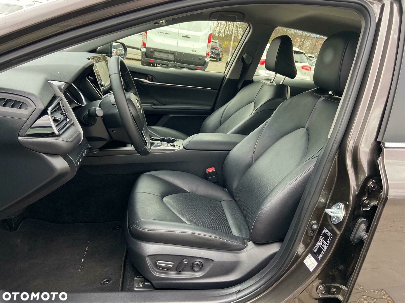 Toyota Camry 2.5 Hybrid Comfort CVT - 10