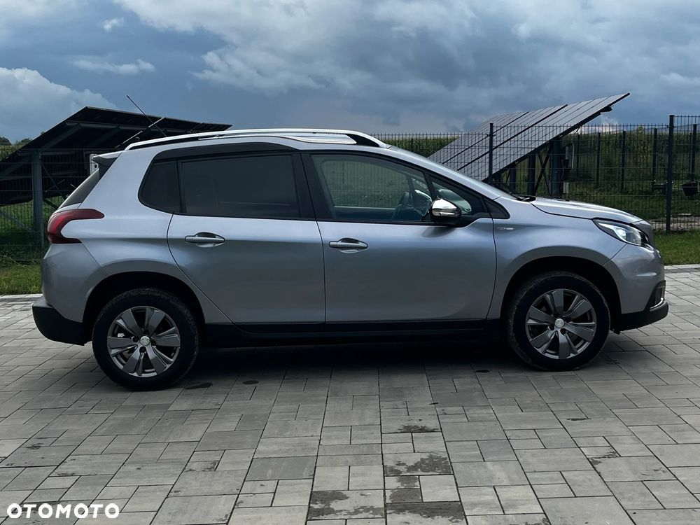 Peugeot 2008 PureTech 82 Style - 4