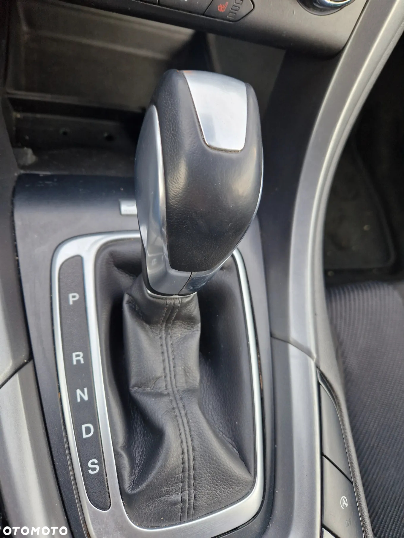 Ford Mondeo 2.0 EcoBoost Titanium - 9