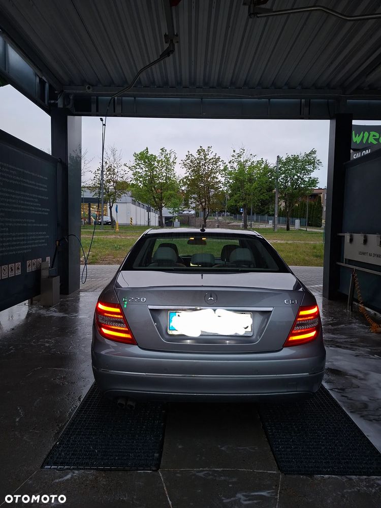 Mercedes-Benz Klasa C 200 CDI BlueEff Avantgarde - 4