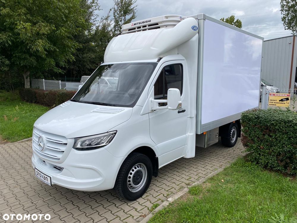 Mercedes-Benz SPRINTER 319 CDI 3,0 V6 AUTOMAT KONTENER CHŁODNIA WINDA - 10
