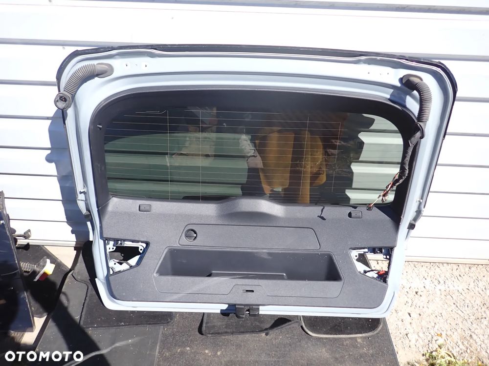 AUDI A1 82A  KLAPA BAGAŻNIKA KPL. - 5