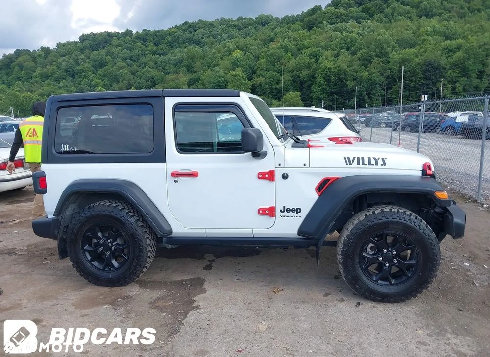 Jeep Wrangler - 4