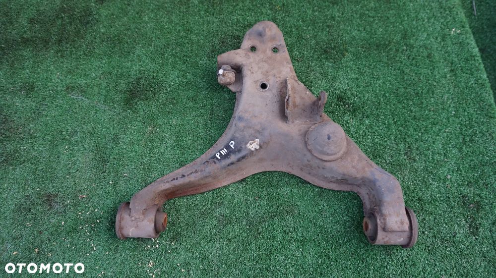Mitsubishi Pajero III 3.2 DID 3.5 V6 GDI 99-06 wahacz dolny prawy przod - 1