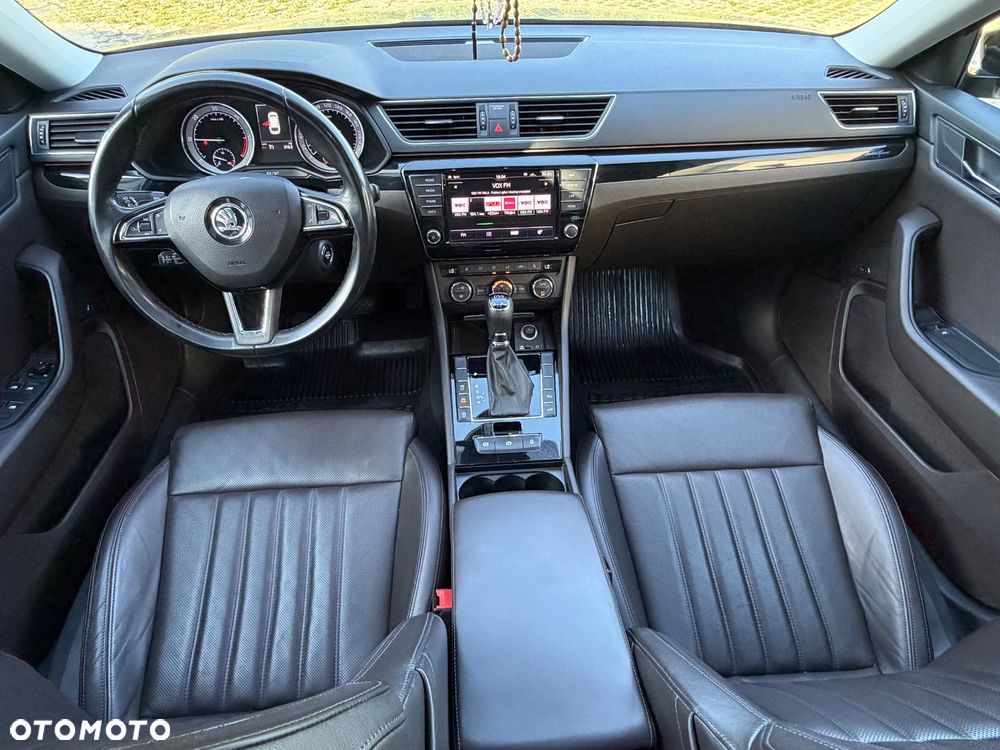 Skoda Superb 2.0 TDI L&K DSG - 30