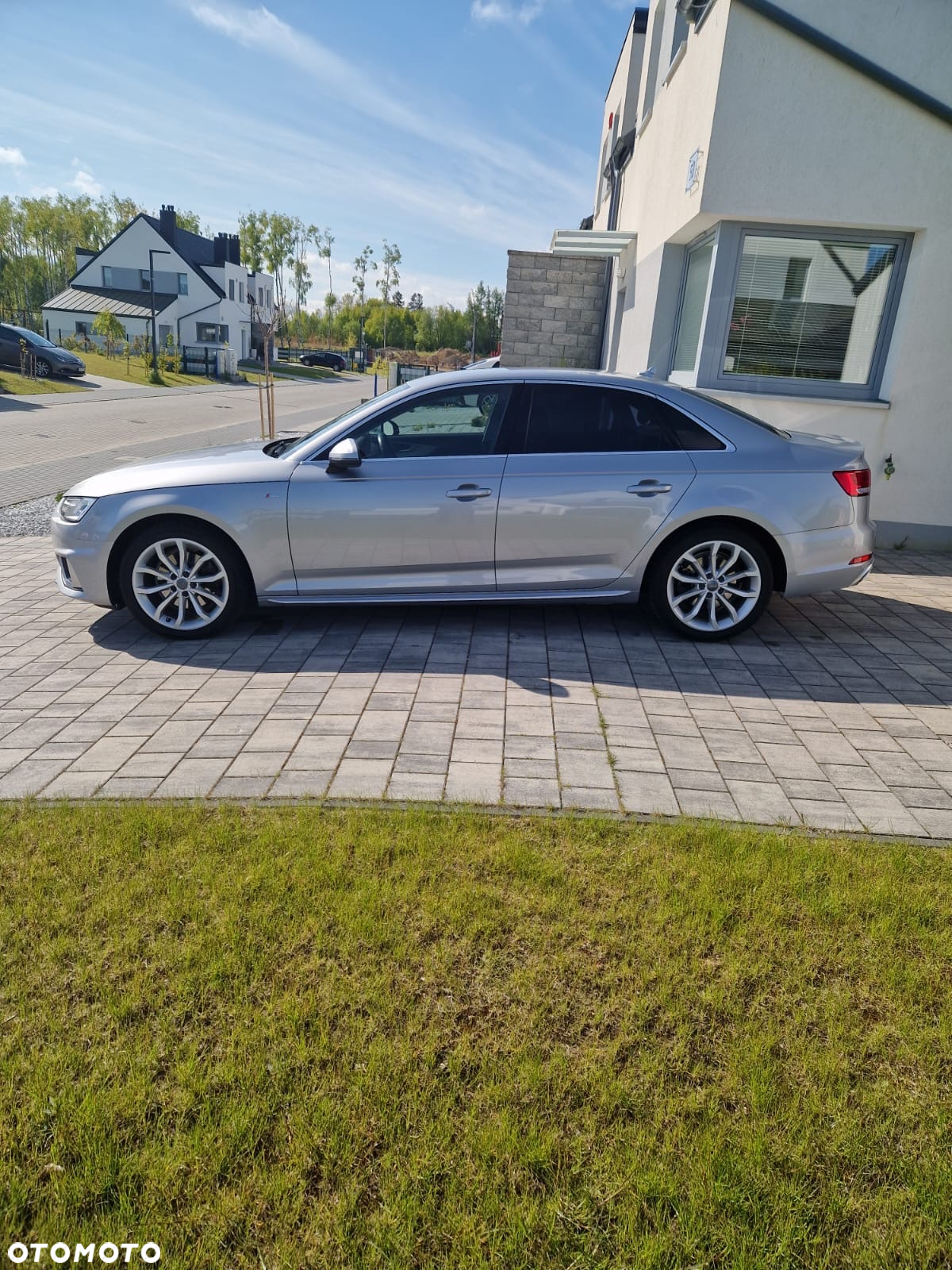 Audi A4 2.0 TDI S tronic - 9