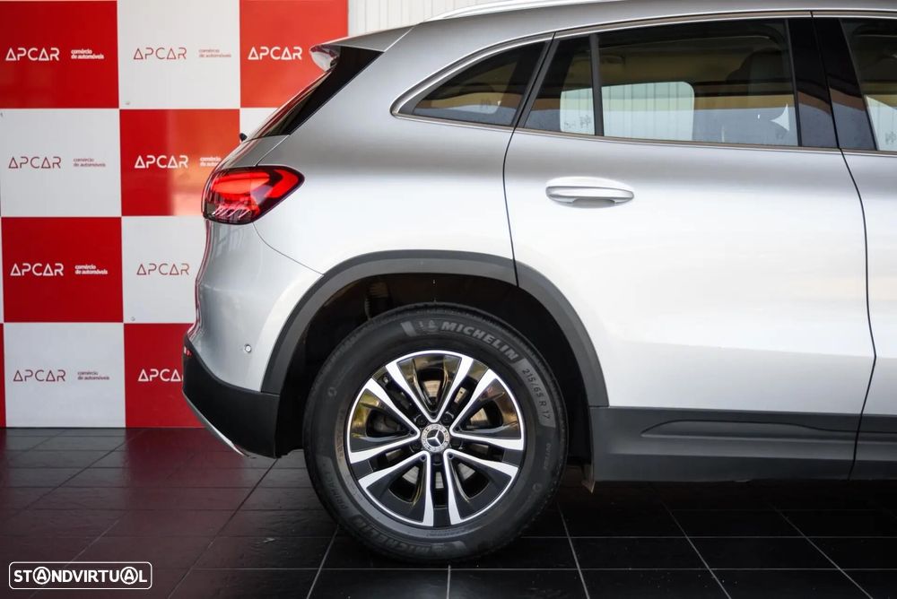 Mercedes-Benz GLA 180 d Style - 17