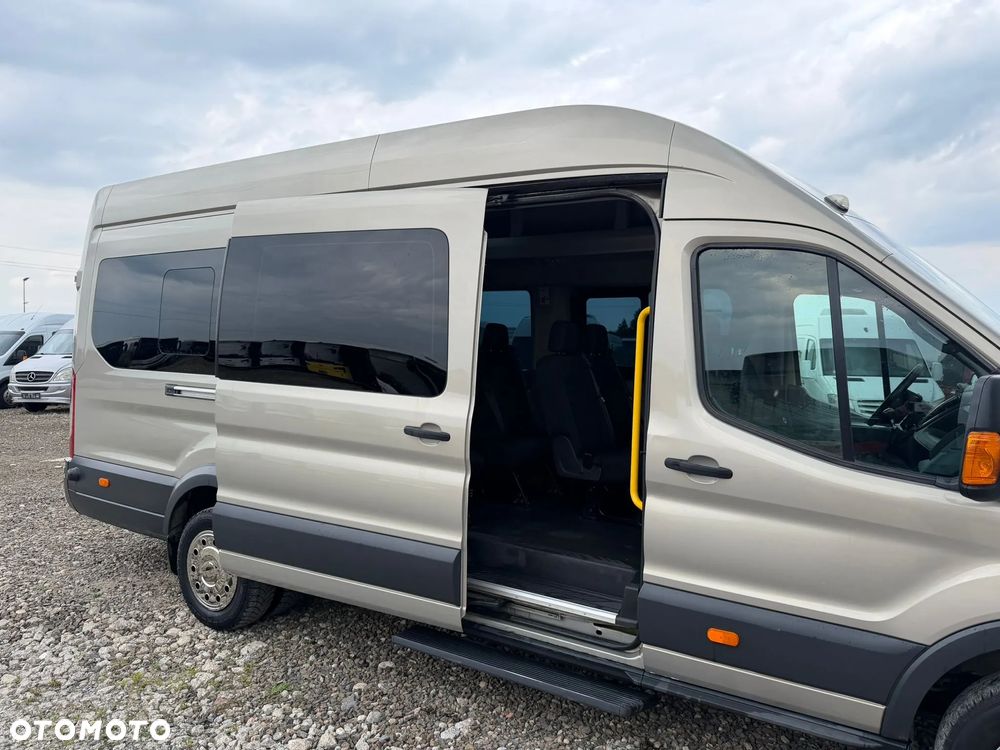 Ford Transit - 12