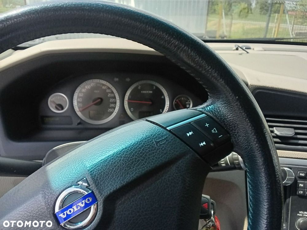 Volvo XC 70 - 23