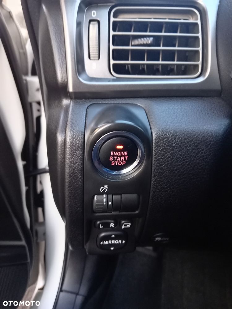 Subaru Impreza 2.0D Sport - 19