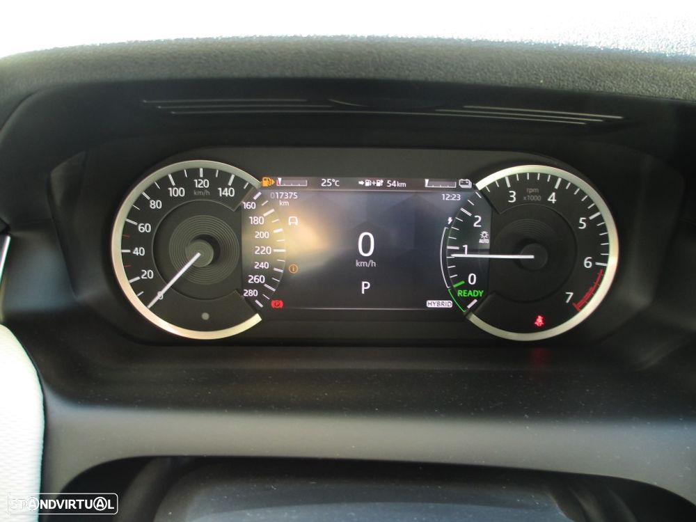 Land Rover Discovery Sport 1.5 I3 P300e AWD R-Dynamic SE - 24