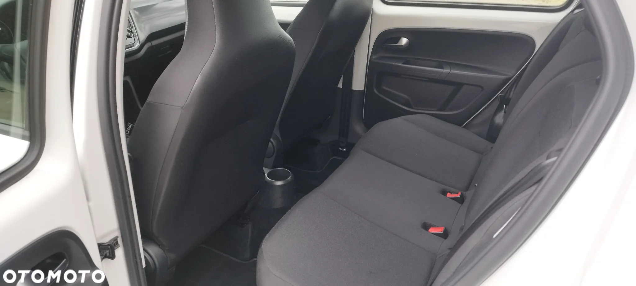 Volkswagen up! 1.0 move - 10