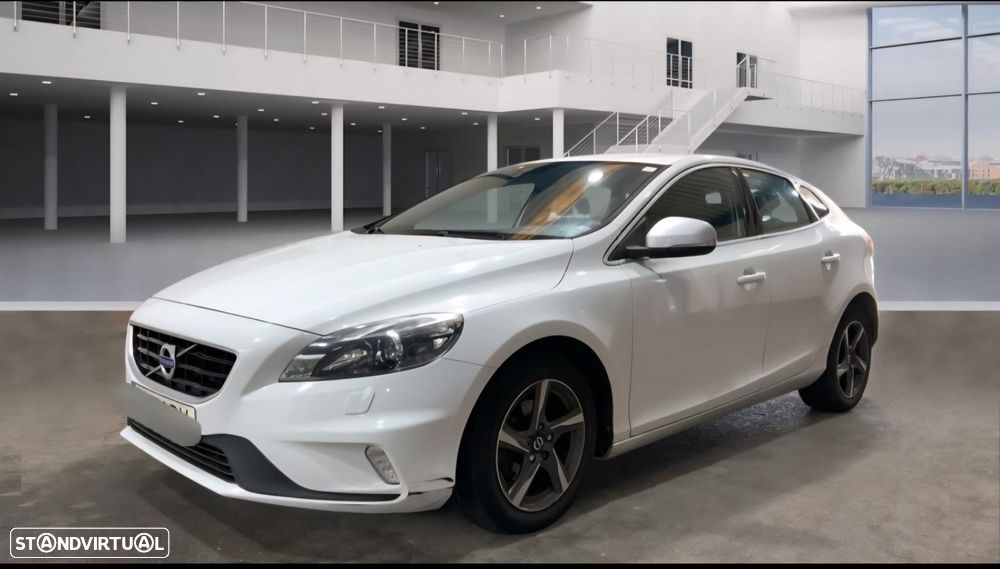 Volvo V40 2.0 D2 R-Design - 1