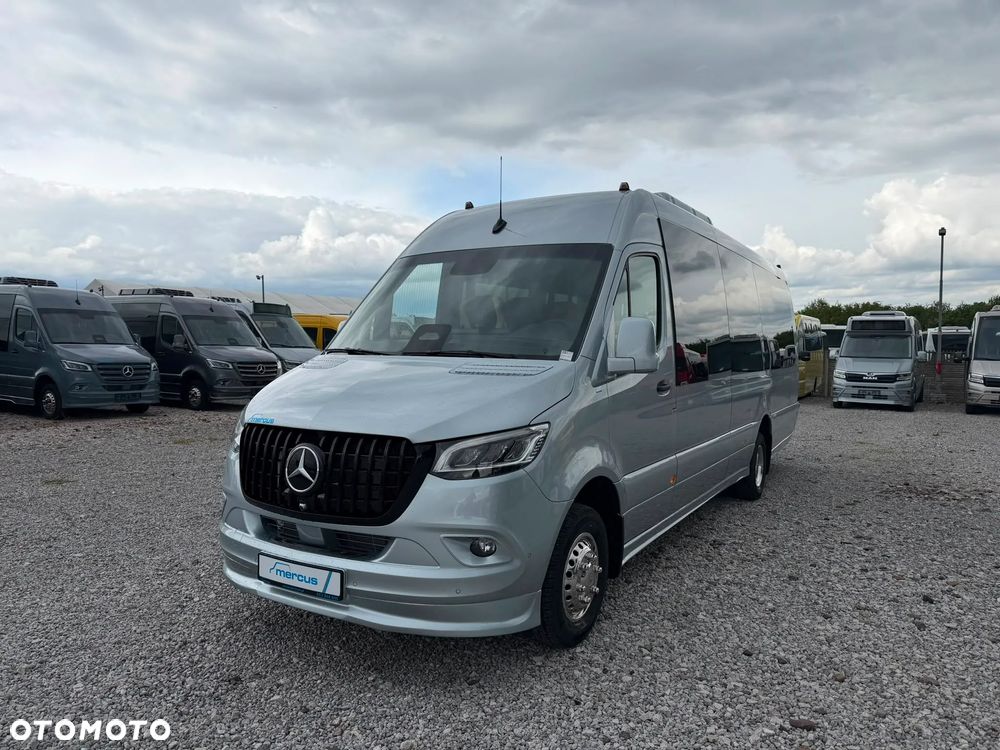 Mercedes-Benz Sprinter 519 - 12